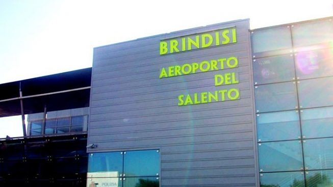 Aeroporto di Brindisi: nel 2019 crescono del 18% i passeggeri dall’estero. Onesti: “Adesso Usa e Cina”