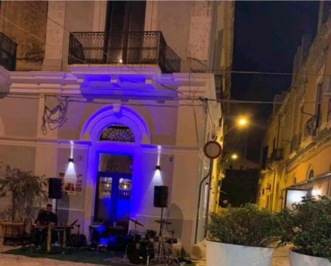 Troppa musica a Brindisi: il Sindaco costretto a interrompere il concerto organizzato dai ristoratori delle Sciabiche