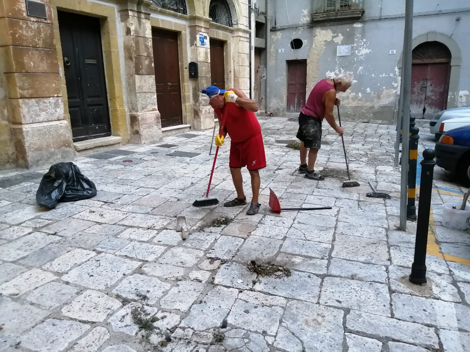 Nonno Vito & friend ripuliscono la città. C’è posto da Ecotecnica?