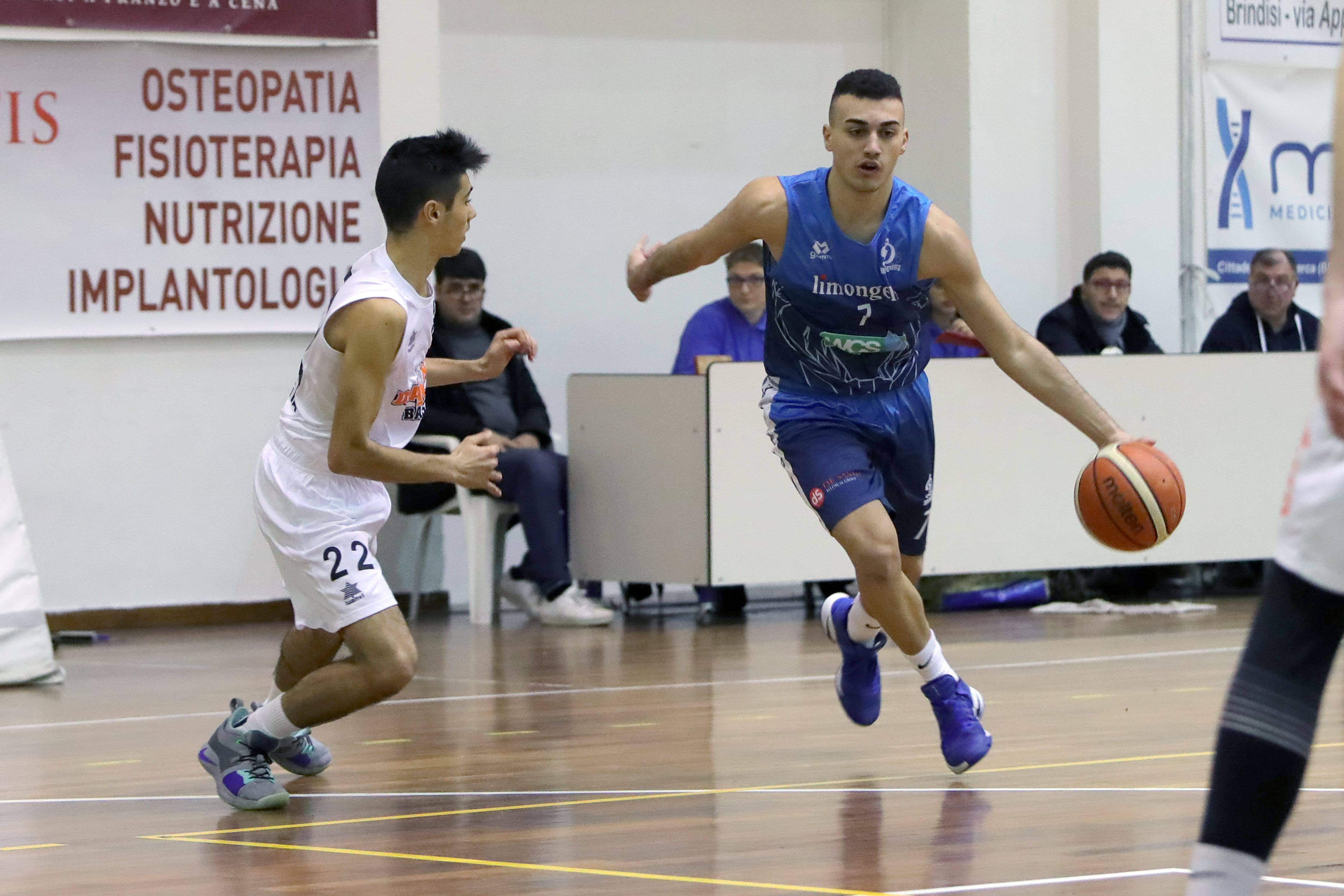 La Dinamo Basket Brindisi supera Foggia trascinata dall’under Pellecchia