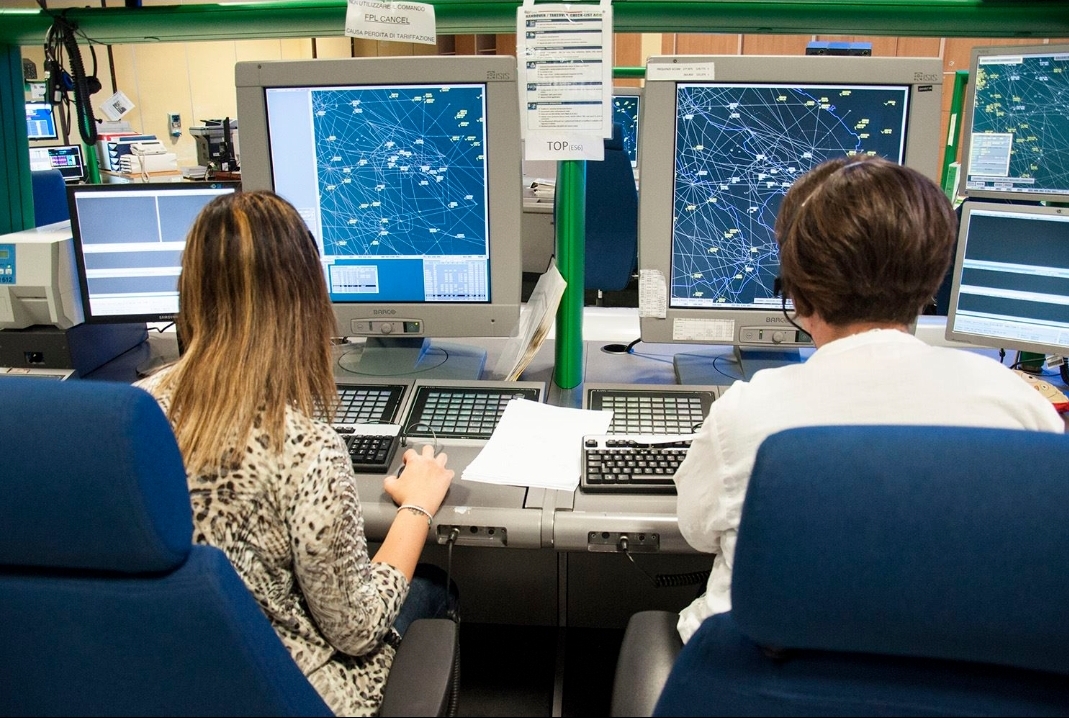 “Un occhio al cielo, l’altro sul territorio”: l’associazione Brindisi Radar Club dona 6.000 euro alla rete Brindisi Solidale