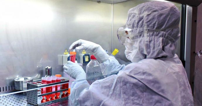 La Cnn: “Intelligence indaga su nascita del virus in laboratorio. Nel 2018 riscontrate carenze nel laboratorio di Wuhan”