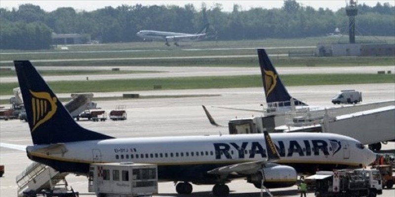 L’aeroporto del Salento riaprirà dal 3 giugno, ma senza Ryanair