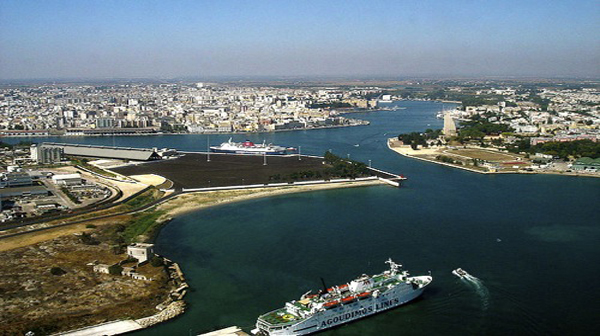 Porto di Brindisi: su i general cargo, giù le rinfuse
