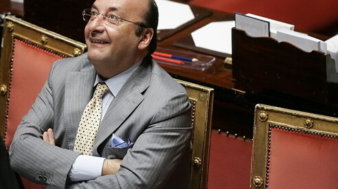 Vitali ruba la scena a Ciampolillo: “Non appoggio più Conte, mi ha chiamato Berlusconi”