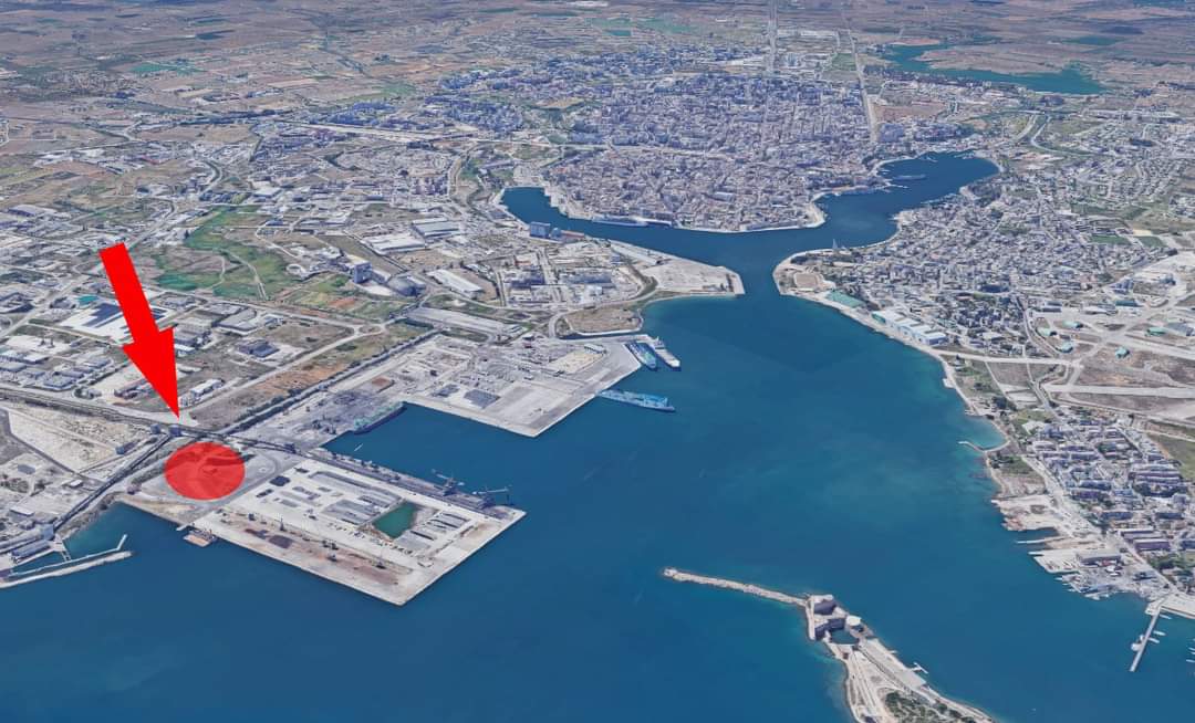 La città è di BBC: “Vogliono affossare il nostro porto per coltivare propri orticelli: togliete il disturbo”