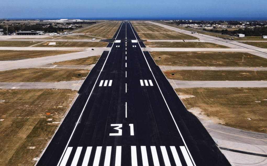 Aeroporto Grottaglie, il M5S: “Enac è stata chiara: spazioporto e voli civili sono inconciliabili”