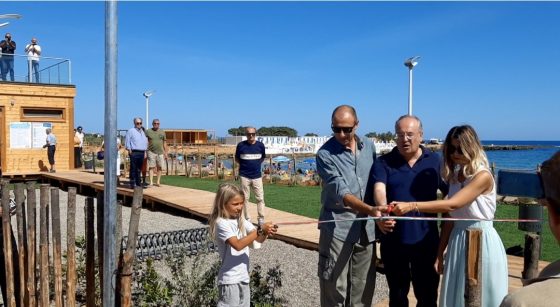 Inaugurata Cala Materdomini, il Sindaco: “Adesso Babylandia, Acque Chiare e nuova spiaggia pubblica ex Saca”